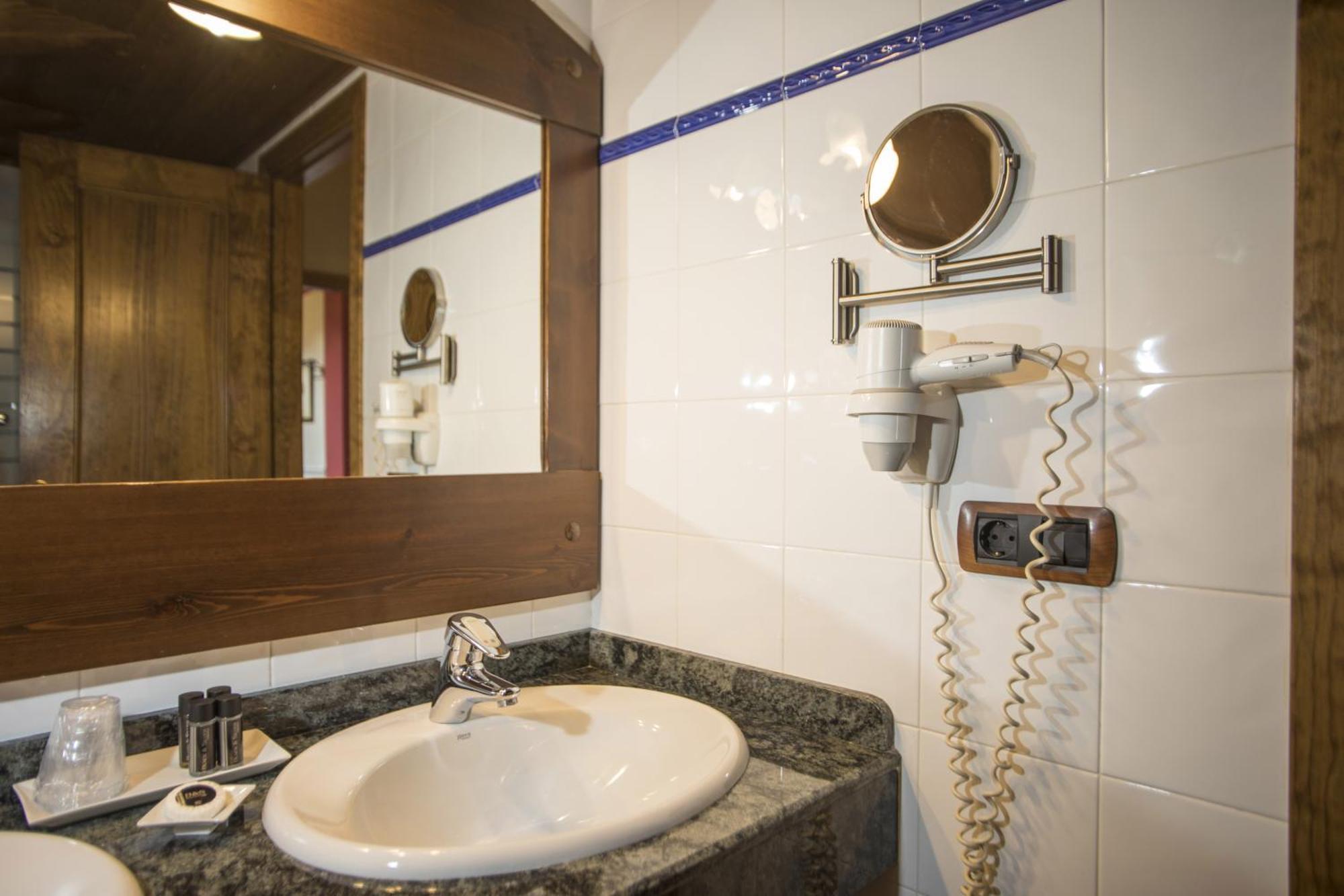 Hotel Casa Cornel Cerler Extérieur photo