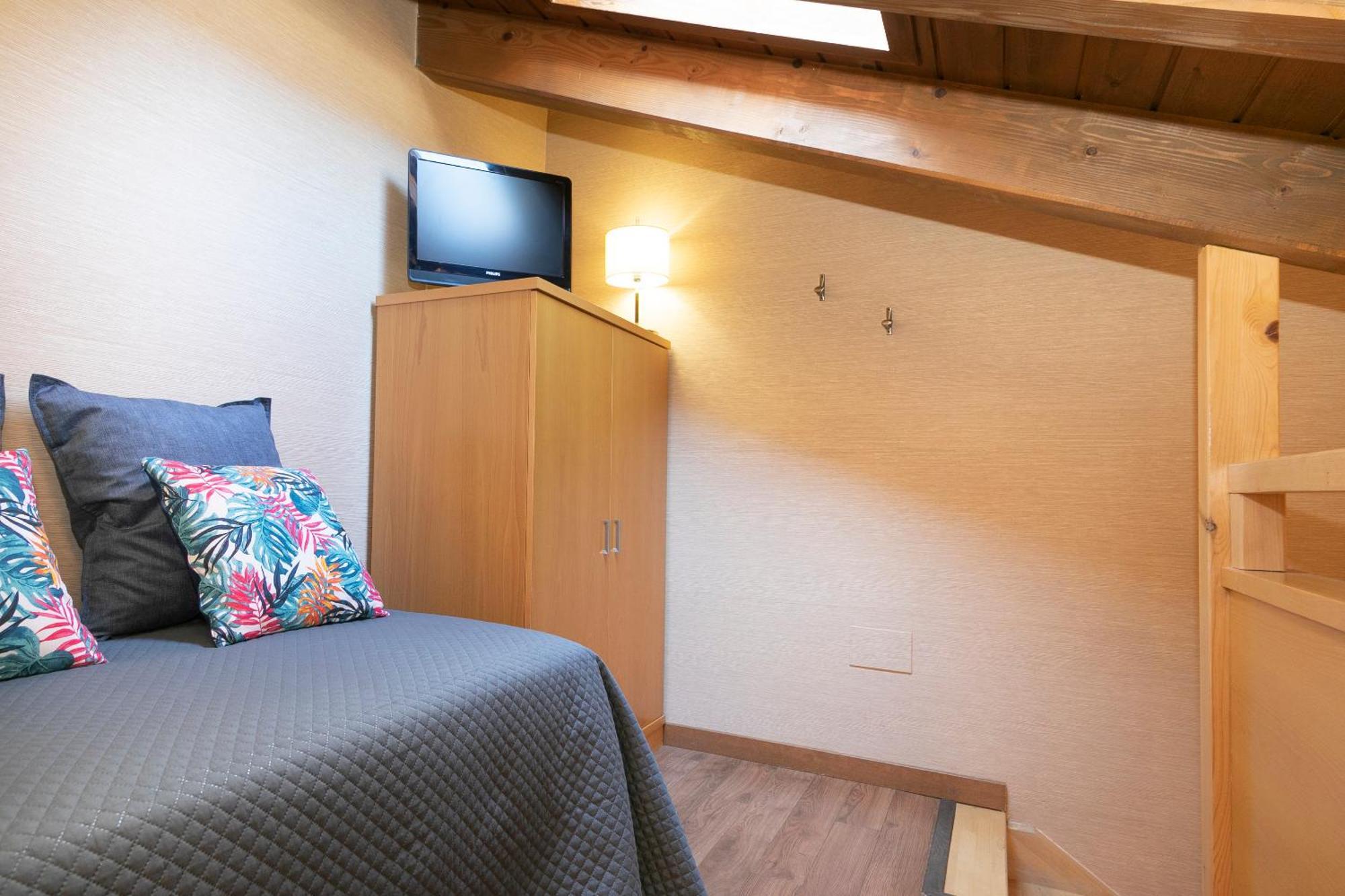Hotel Casa Cornel Cerler Extérieur photo